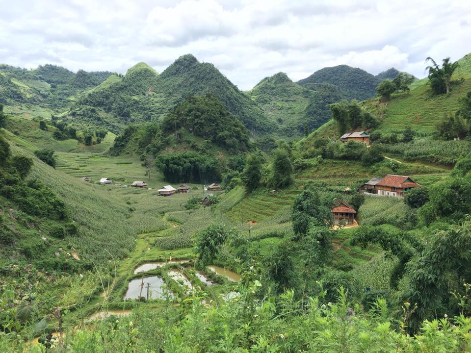 Trek up to Pubin by un-touching trail