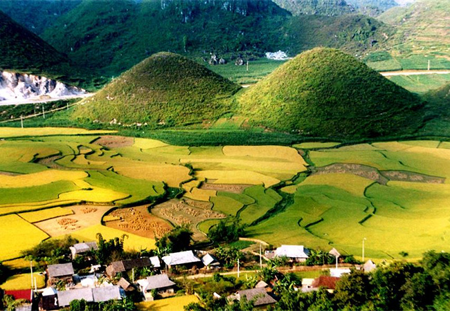quan ba twin mountains